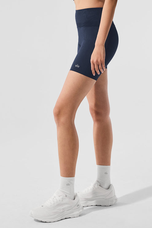 alo Women's 5" Seamless Ribbed Favorite Short - Navy