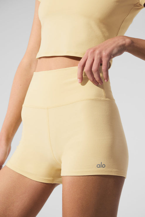 alo Women's Alosoft High-Waist Carefree Short - Warm Butter Heather
