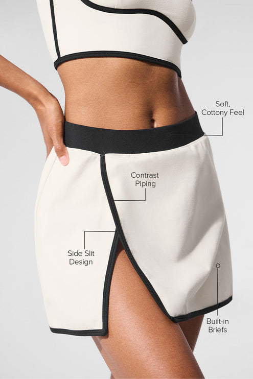 alo Women's Airbrush Streamlined Skirt - Ivory/Black