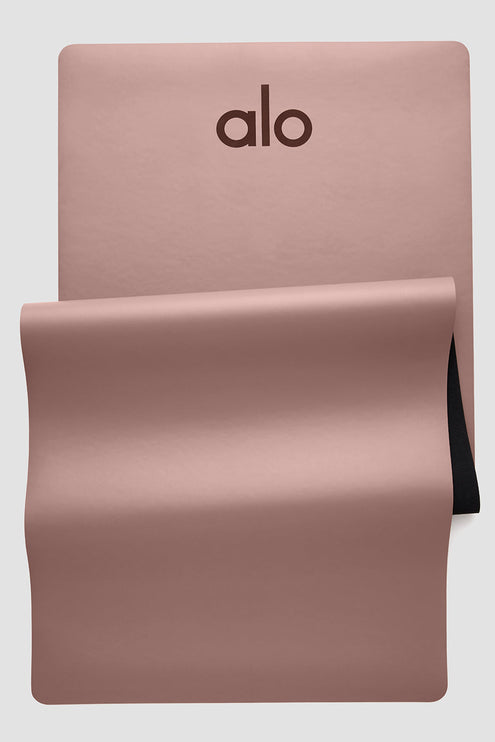 alo Women's Warrior Mat - Smoky Quartz