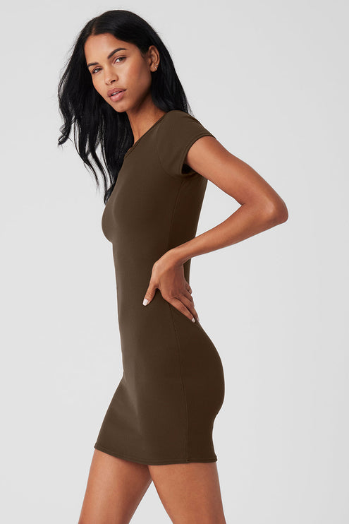 alo Women's Goddess Ribbed Short Sleeve Dress - Espresso