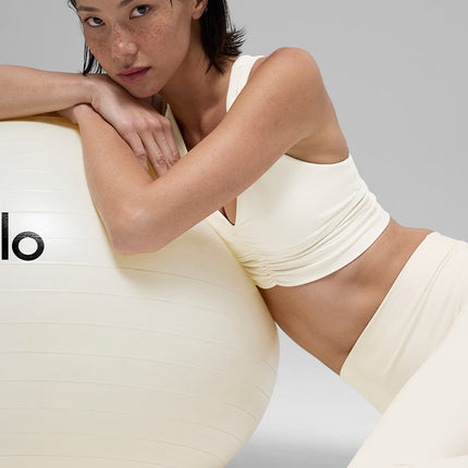 alo Women's Wild Thing Bra - Ivory