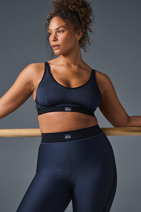 alo Women's Airlift Line Up Bra - Navy