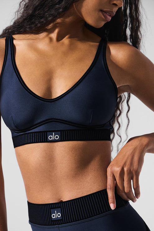 alo Women's Airlift Line Up Bra - Navy