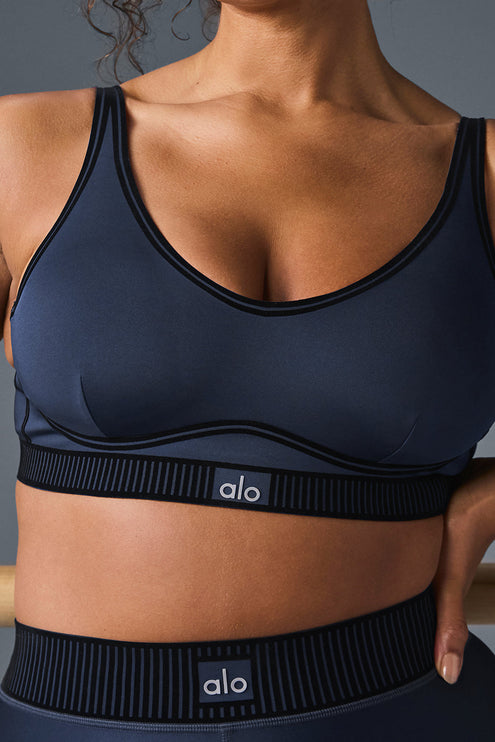 alo Women's Airlift Line Up Bra - Navy