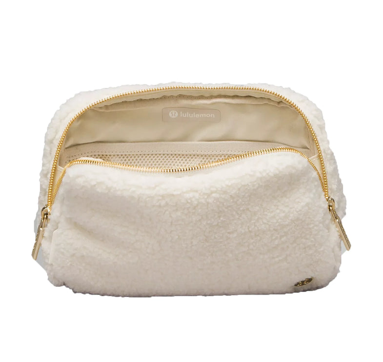 lululemon Unisex Everywhere Belt Bag Large 2L Fleece White Opal/Gold