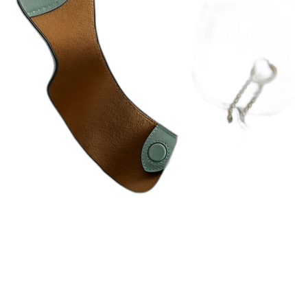 CU044 B4/SG
