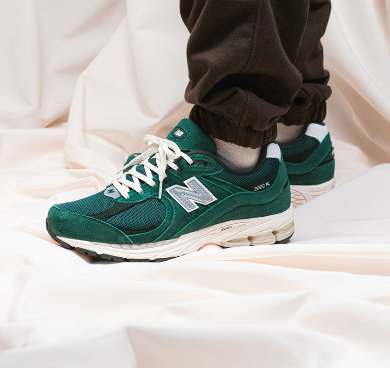 New Balance 2002R Nightwatch Green M2002RHB